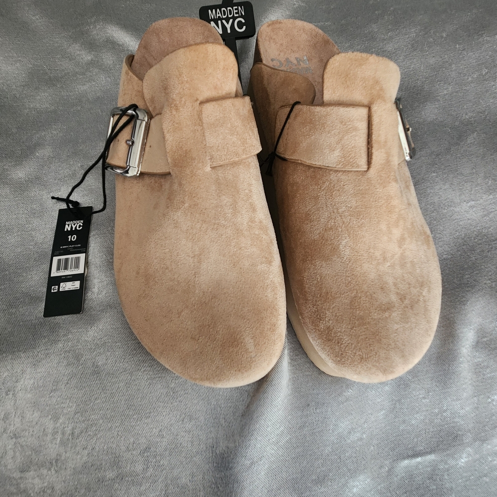 Women’s Madden NYC Women's Buckle Platform Clogs Size 10 Brown Faux Suede